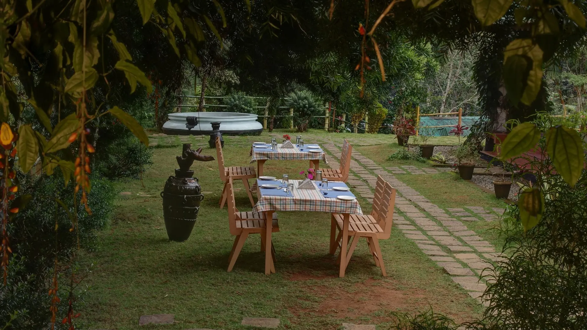 Dew Drops Farm Resorts Adimaly Hotel