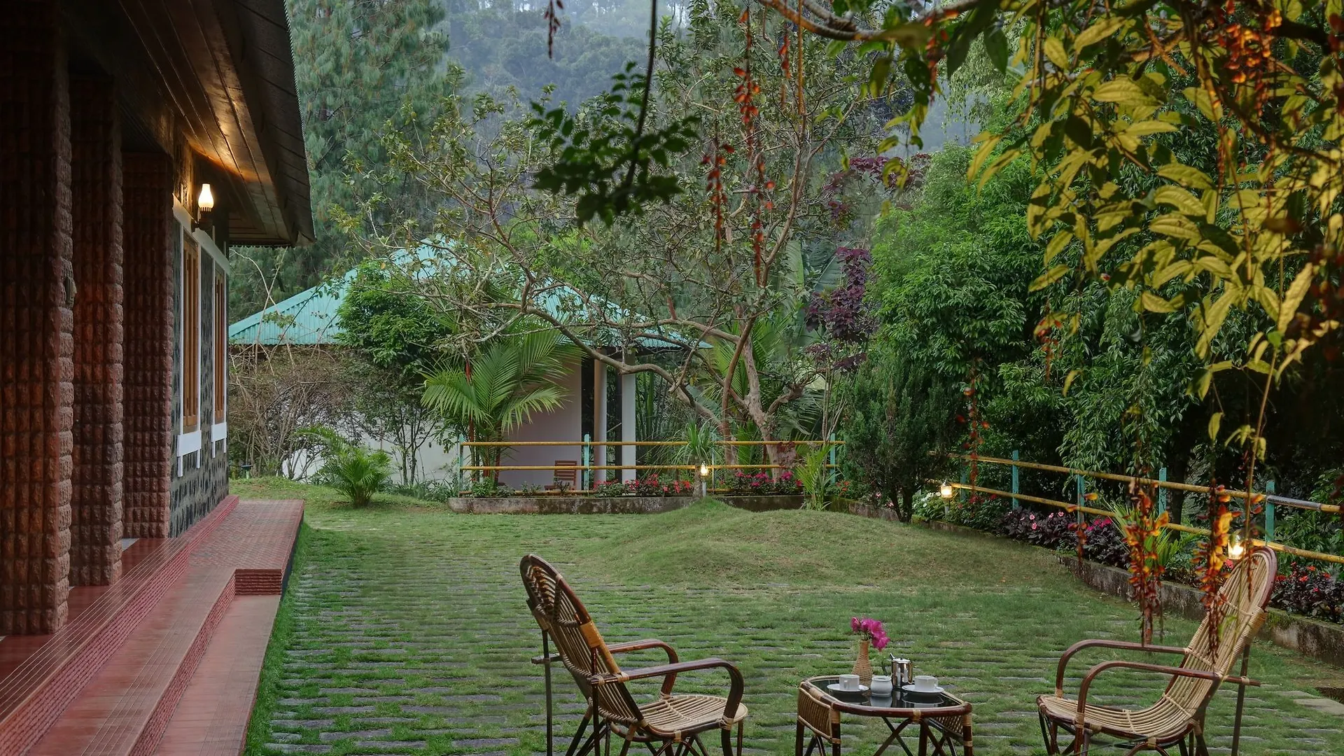 Dew Drops Farm Resorts Adimaly 3*,  Indie